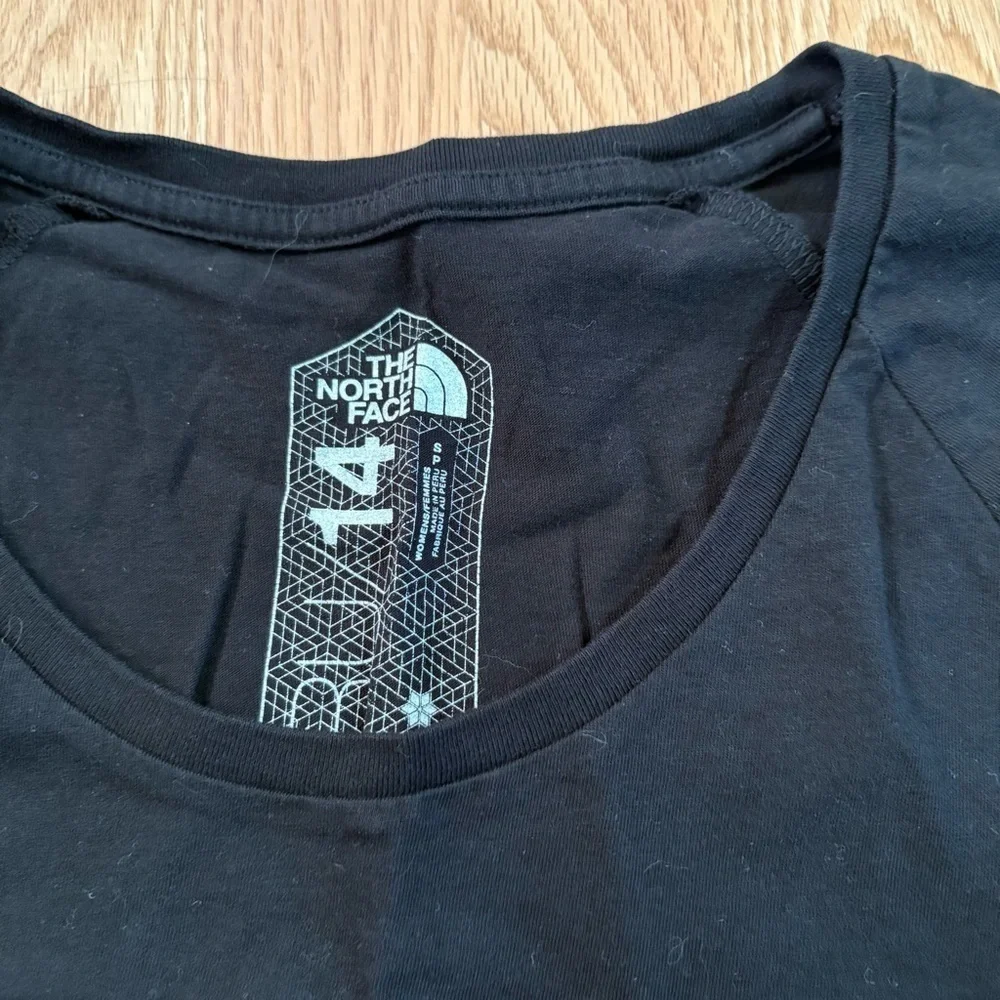The North Face Womens RU 14 Sochi Olympics World Flag Cotton Black T-Shirt Small - Picture 3 of 4